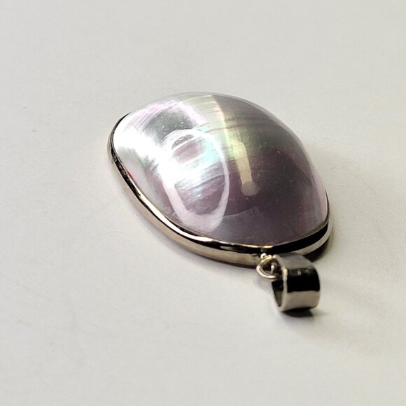 Large Abalone Mother of Pearl Pendant Oval Pearl Pendant - Picture 5 of 10
